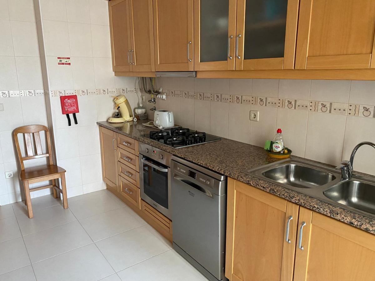 Superbe Appartement Proche De La Plage نازاريه المظهر الخارجي الصورة